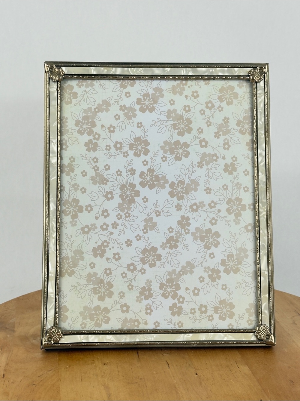 Ornate Vintage Silver-tone Metal Picture Frame w Red Velvet Backing MOP Boarder